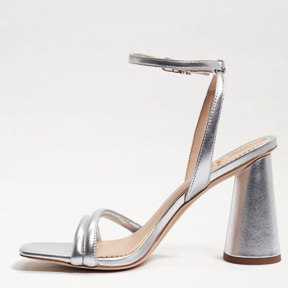 LIKE NEW Sam Edelman Kia Block Heel Strappy Sandal Silver size 10 - Picture 3 of 9